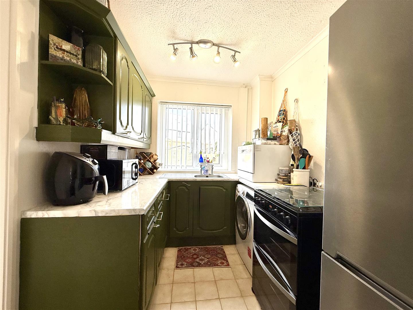 Aneurin Close, Sketty, Swansea, SA2 8NR